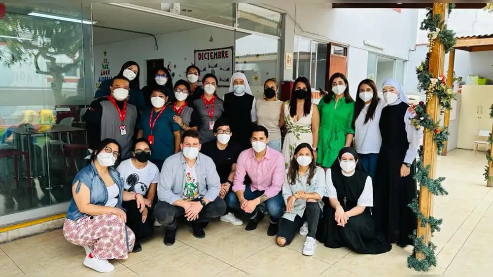 Voluntariado: peruanos dedican 24% de su tiempo a ayuda social