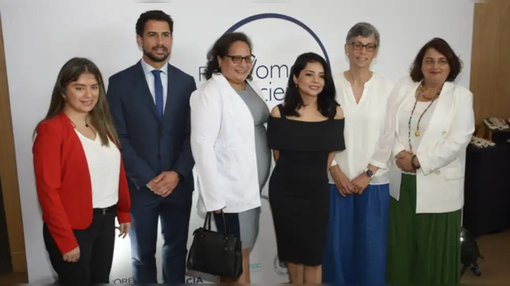 Dos científicas peruanas ganan el Premio "Por las Mujeres en la Ciencia” 2022