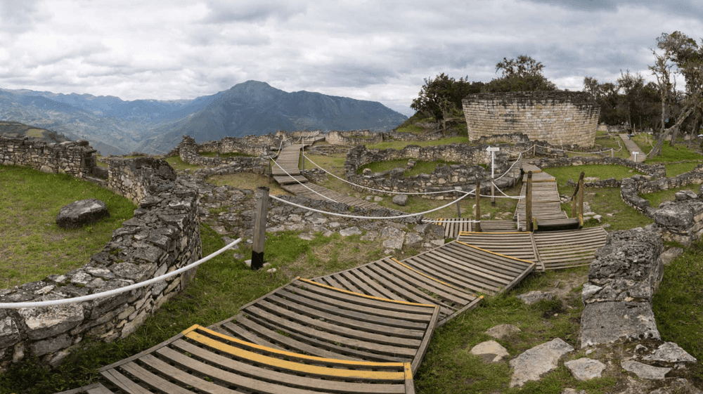 Ministerio de Cultura y Universidad Toribio Rodriguez de Mendoza unen esfuerzos para la recuperación de la fortaleza de Kuélap