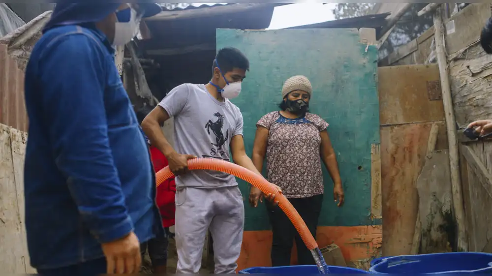 “Agua de mar que transforma vidas”: Fenix cumple 8 años llevando agua potable a la comunidad chilcana