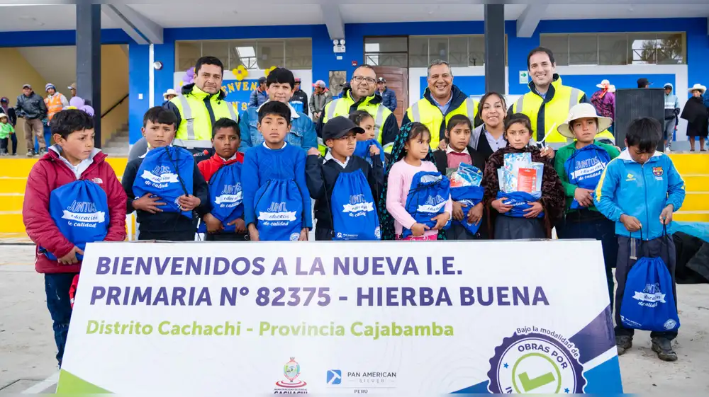 Pan American Silver construye colegio en Cajamarca