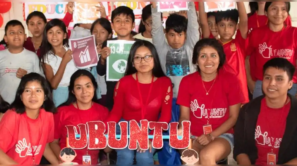 Ubuntu Jóvenes Voluntarios: Transformando vidas a través de la educación en Lima