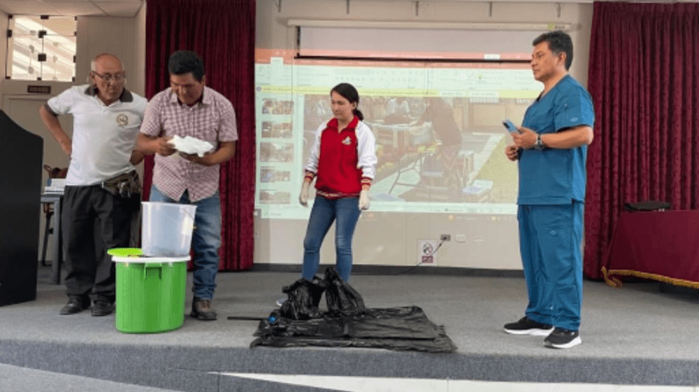 TALLER DE COMPOSTAJE EN HUÁNUCO PROMUEVE PRÁCTICAS SUSTENTABLES