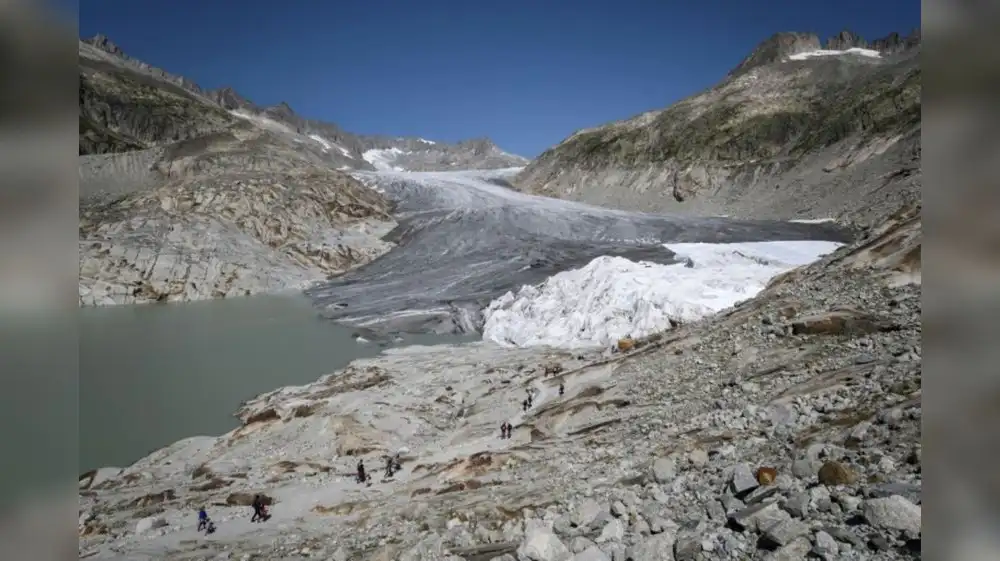 Glaciales de Suiza pierden masa helada de manera acelerada