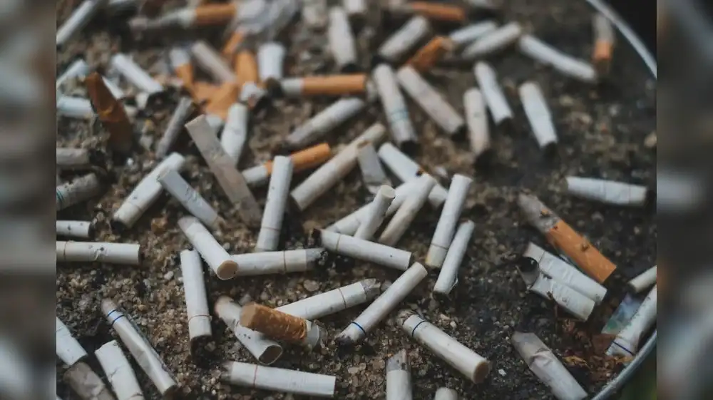 España: Colillas son los residuos más encontrados en la naturaleza