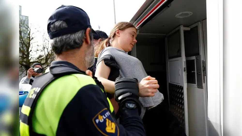 Justicia de Suecia acusa a activista Greta Thunberg