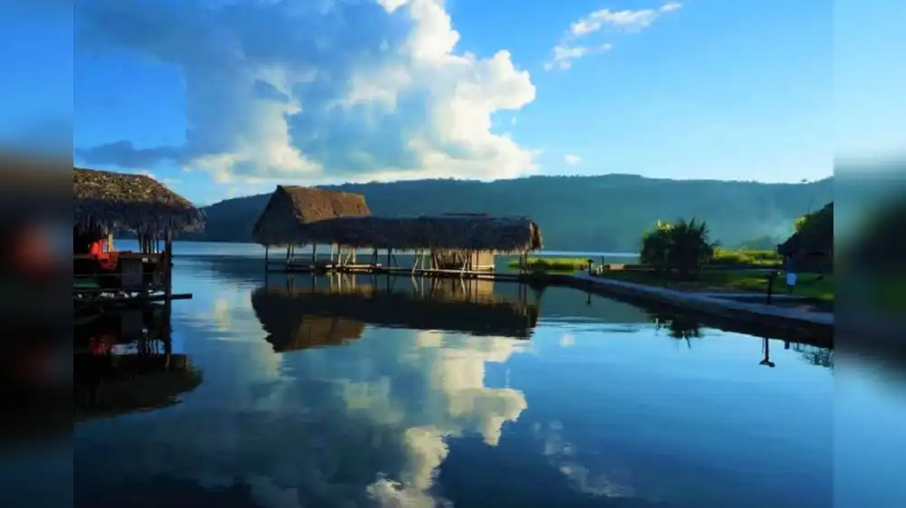 Amazonía peruana celebra el día de la “Laguna Azul”