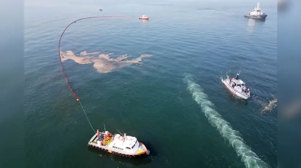 Ica: Despliegan simulacro de derrame de petróleo en Paracas