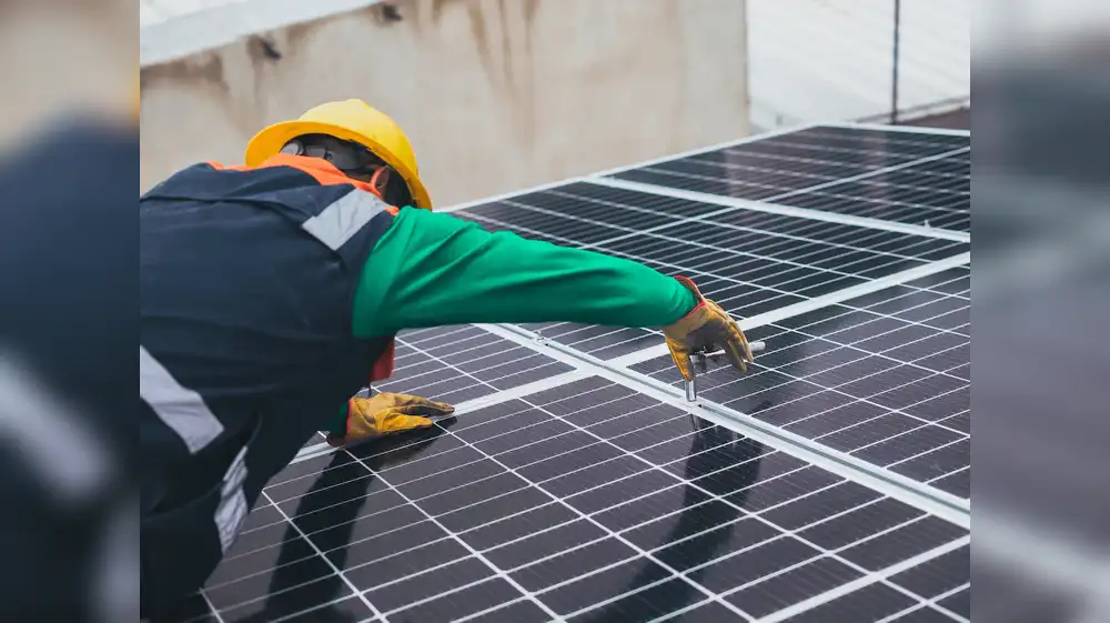 Científicos peruanos desarrollan paneles solares a base de cobre