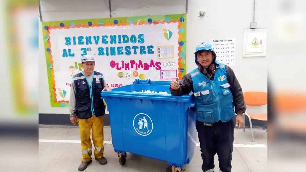 Estudiantes peruanos recolectan 12.5 toneladas de residuos sólidos