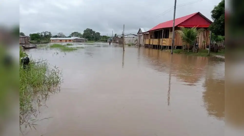 Loreto: Un centenar de damnificados por inundación en Putumayo