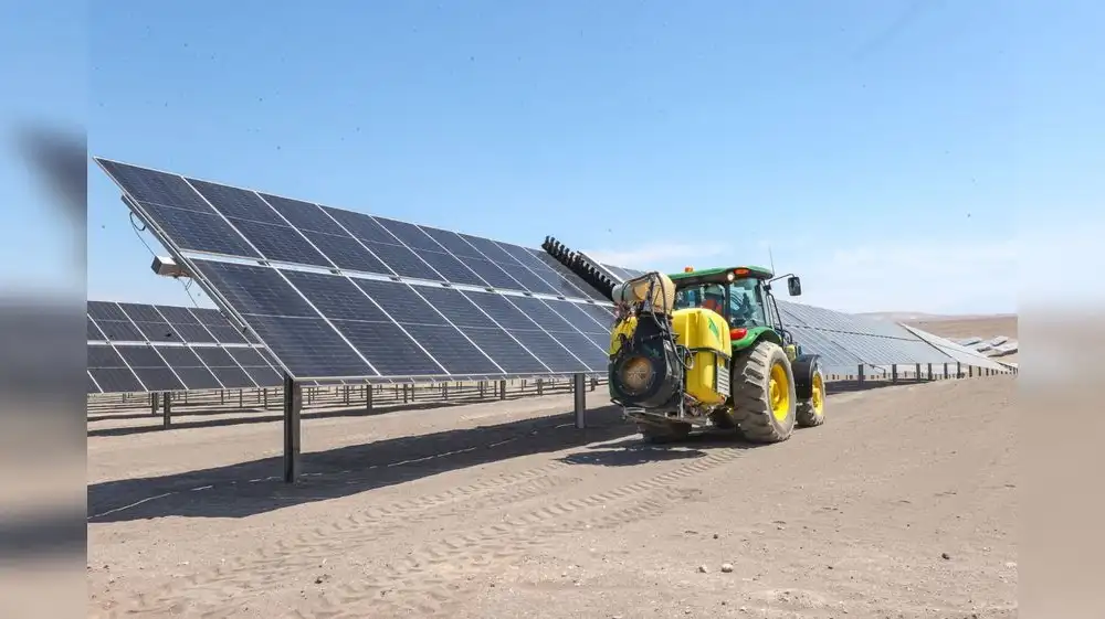 Perú cuenta con 17 centrales solares para producir energías limpias