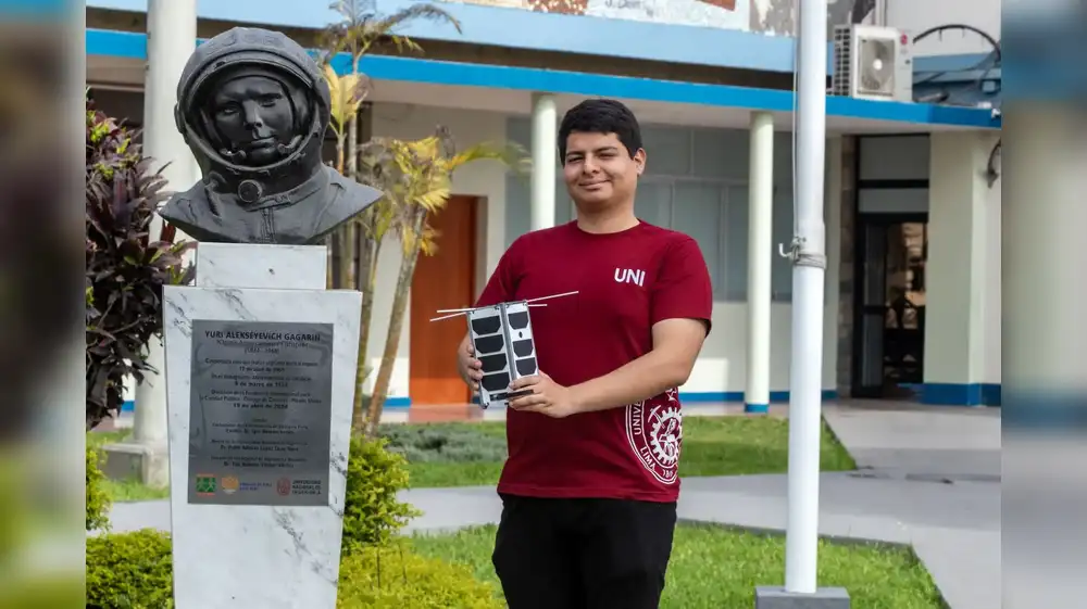 Estudiantes peruanos crean nanosatélite que detecta derrames de petróleo