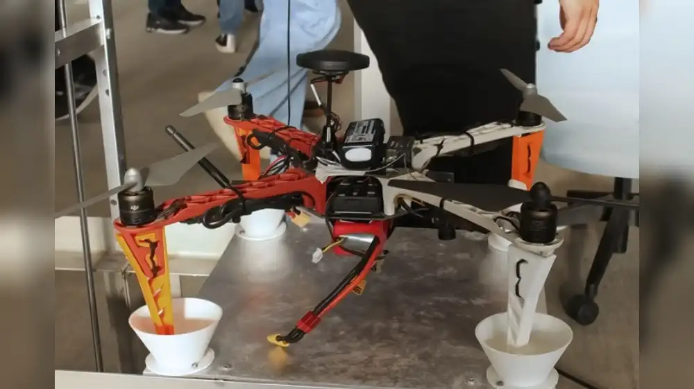 Estudiantes crean dron con IA para monitoreo ambiental