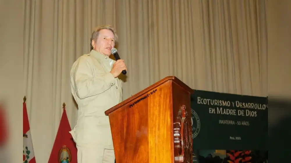 UNAMAD y aliados rinden homenaje a José Koechlin por 50 años impulsando el ecoturismo y la conservación en Madre de Dios