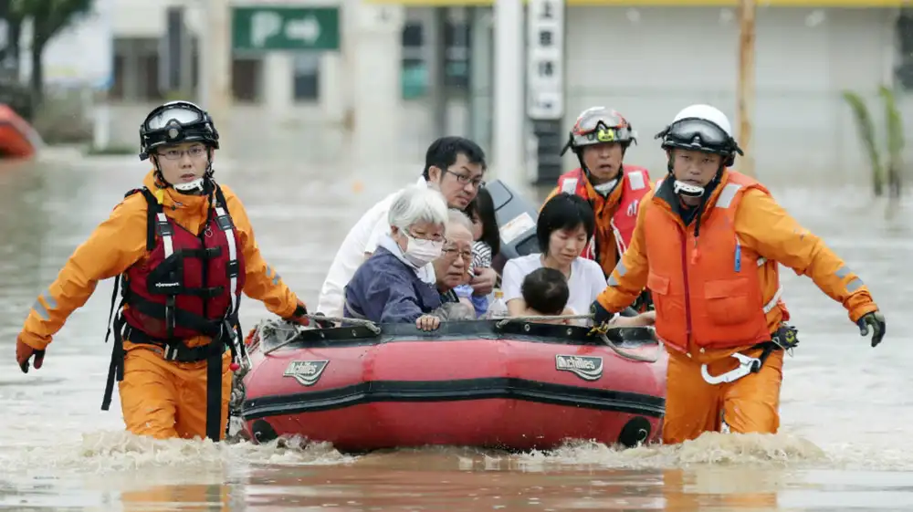 Lluvias e inundaciones provocan decenas de muertes en Asia