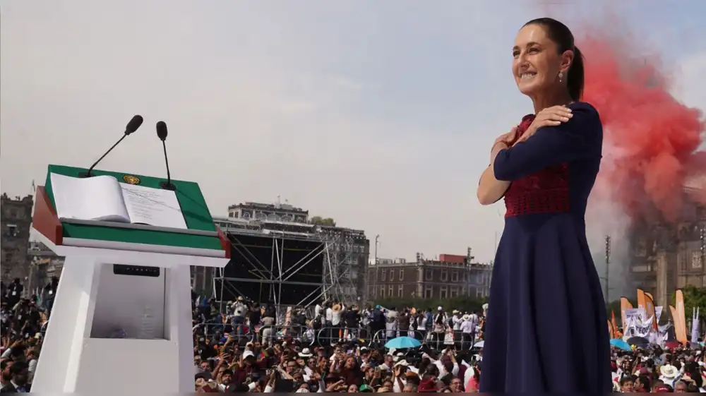 Presidenta de México es elegida Persona del Año por PETA Latino