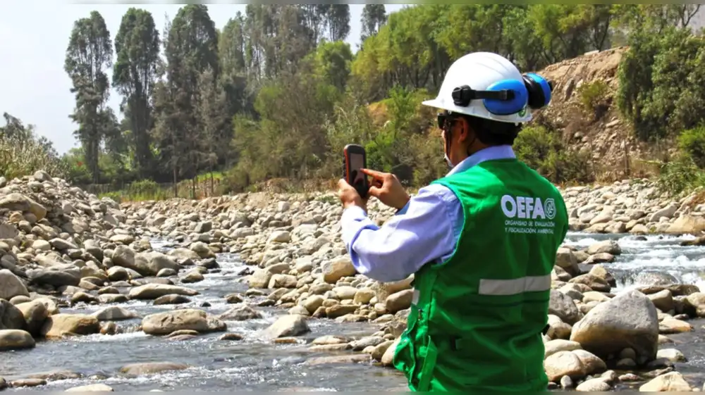 Transfieren funciones de fiscalización y sanción ambiental al OEFA