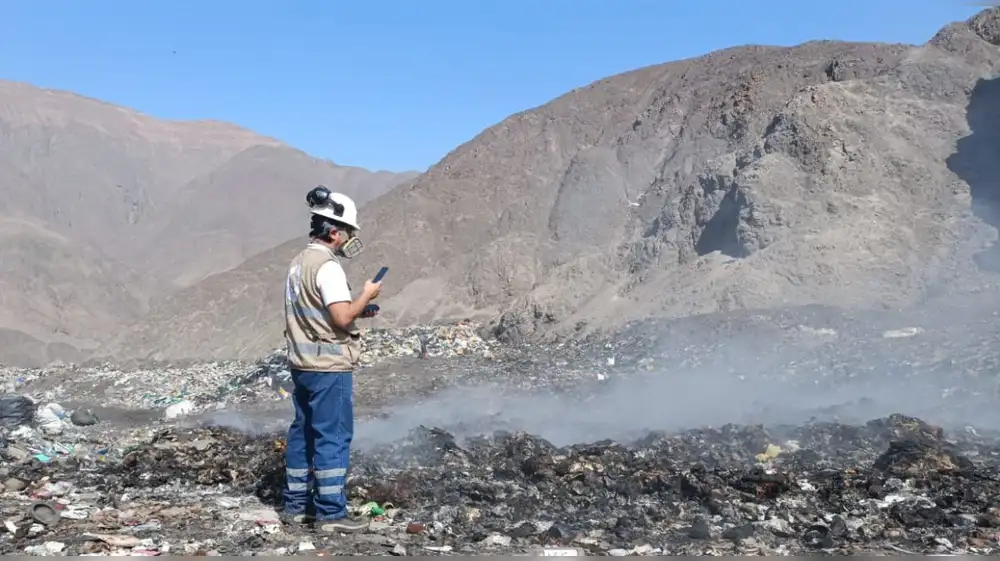 Paracas: OEFA supervisa trabajos en botadero municipal