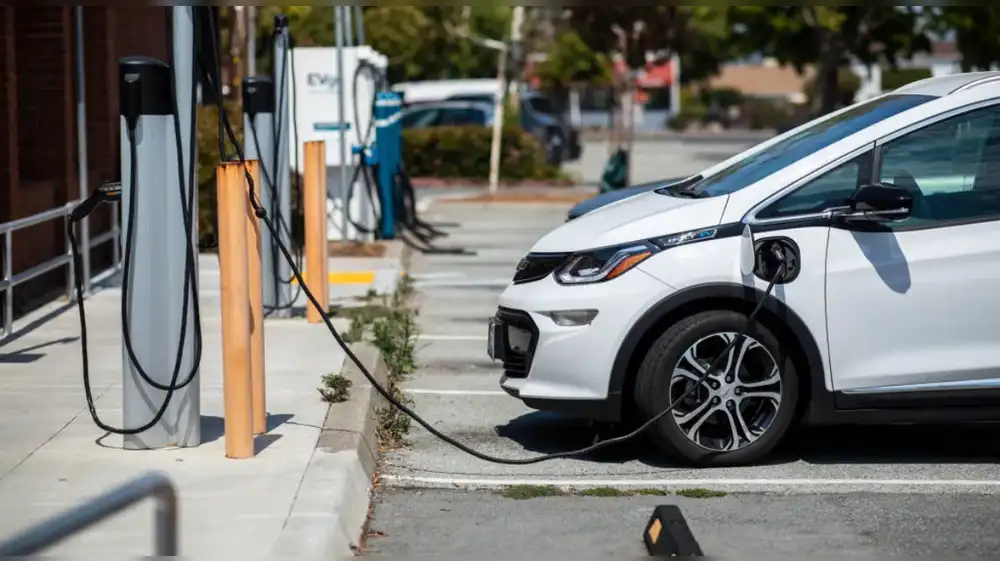 California reduce contaminación del aire con vehículos eléctricos