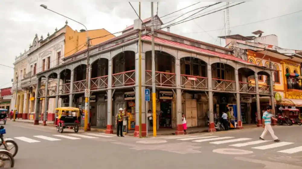 Iquitos es un infierno por uso de asfalto y concreto