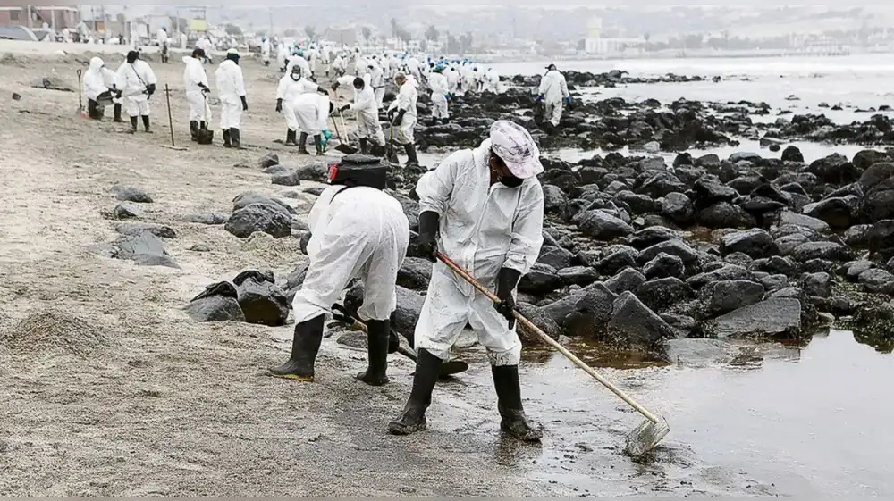 Buscan reducir impacto ambiental por derrames de combustible