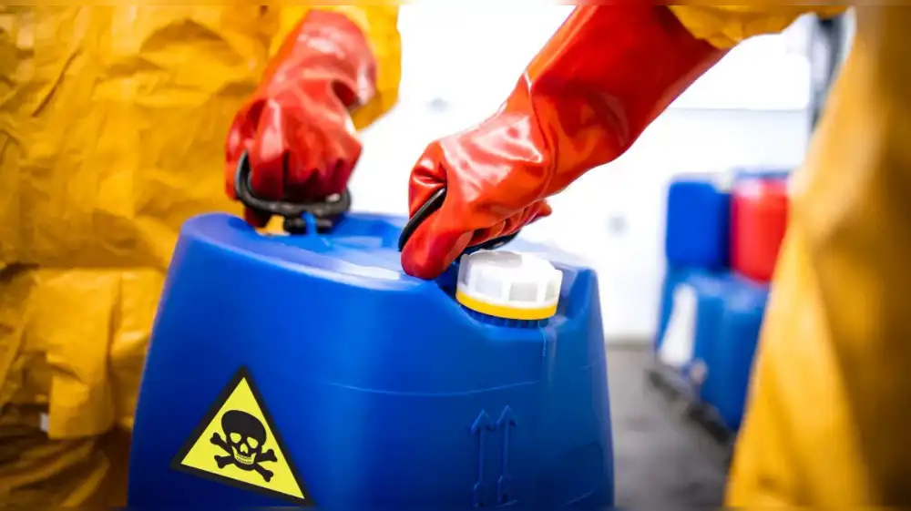 Nuevo reglamento ordena uso de sustancias químicas y reduce riesgos al ambiente