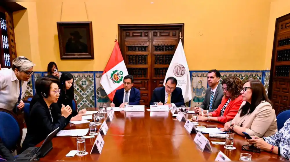 Perú y Singapur se unen por la acción climática y mercado de carbono