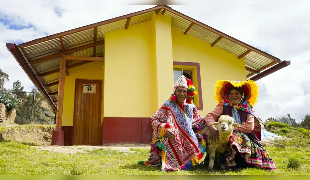 Sumaq Wasi: más de 200 personas accedieron a una vivienda resistente a heladas en la provincia de Chumbivilcas Sumaq Wasi: más de 200 personas accedieron a una vivienda resistente a heladas en la provincia de Chumbivilcas