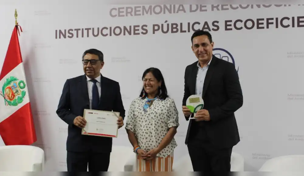 Electrocentro es reconocida como empresa pública ecoeficiente Electrocentro es reconocida como empresa pública ecoeficiente