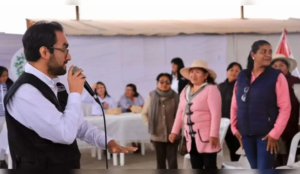 MINEM fortalece liderazgo femenino en comunidad minera de Arequipa MINEM fortalece liderazgo femenino en comunidad minera de Arequipa