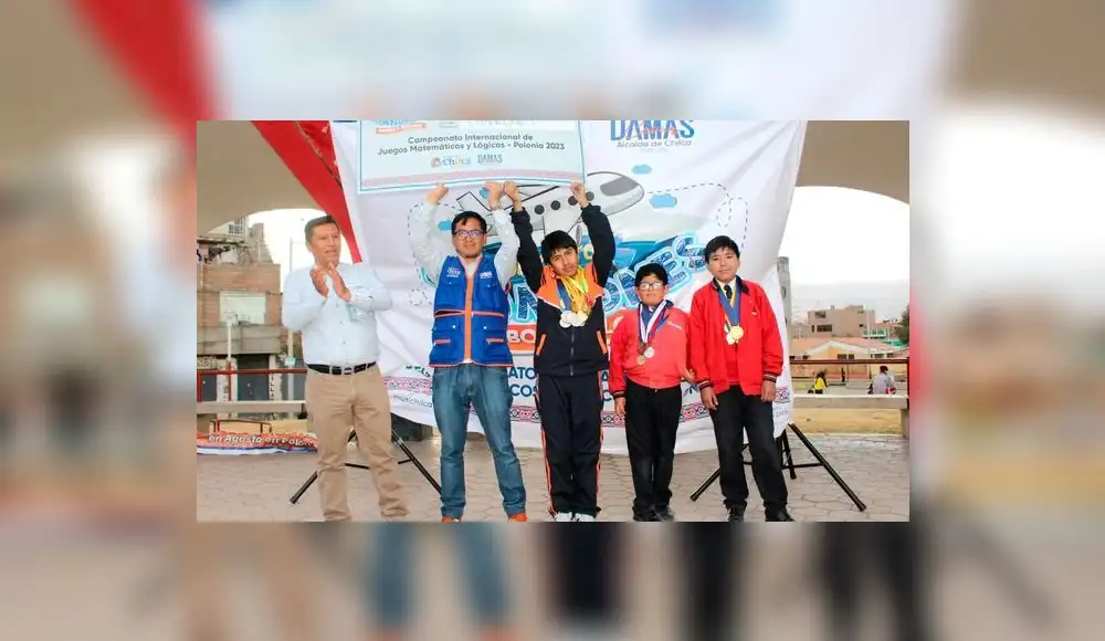 Joven huancaíno rifa sus bicicletas para acudir a olimpiada en Polonia