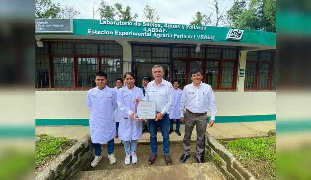 Laboratorio de suelos beneficiará a productores de Cusco y Ayacucho Laboratorio de suelos beneficiará a productores de Cusco y Ayacucho