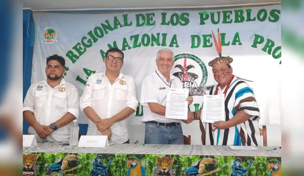 Serfor y pueblos indígenas firman convenio por la fauna silvestre Serfor y pueblos indígenas firman convenio por la fauna silvestre