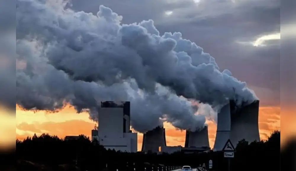 Emisiones derivadas de combustibles fósiles batirán récord en 2025