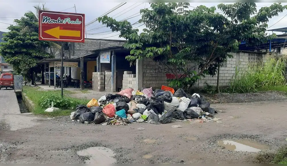 Calles de Tingo María colapsan por basura tras cierre de botadero Calles de Tingo María colapsan por basura tras cierre de botadero