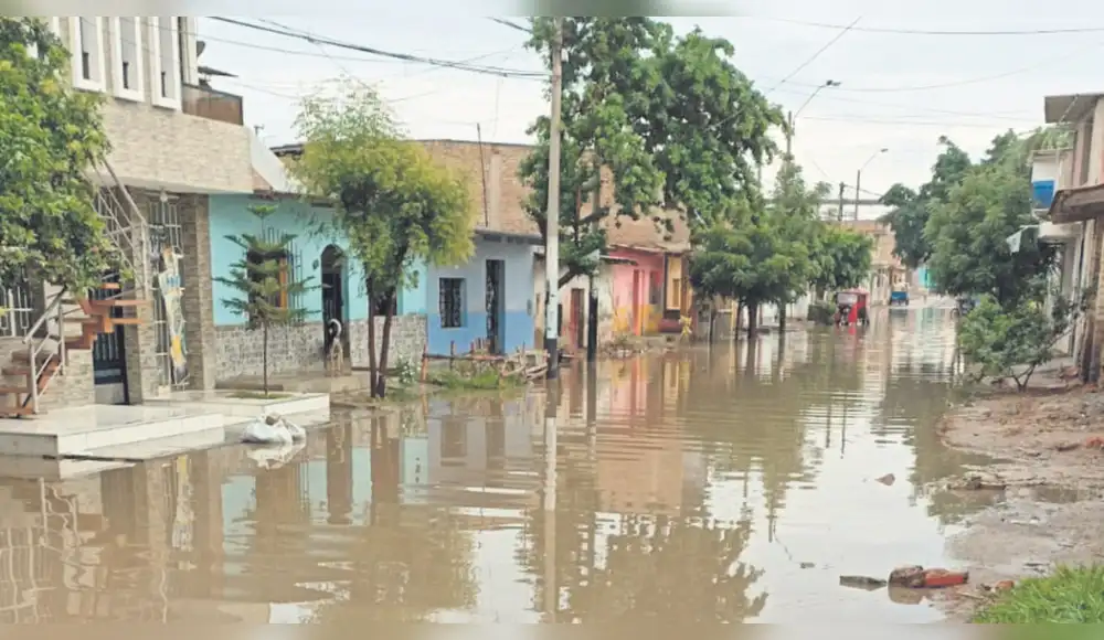 Distrito de Piura en alto riesgo por inundaciones fluviales Distrito de Piura en alto riesgo por inundaciones fluviales