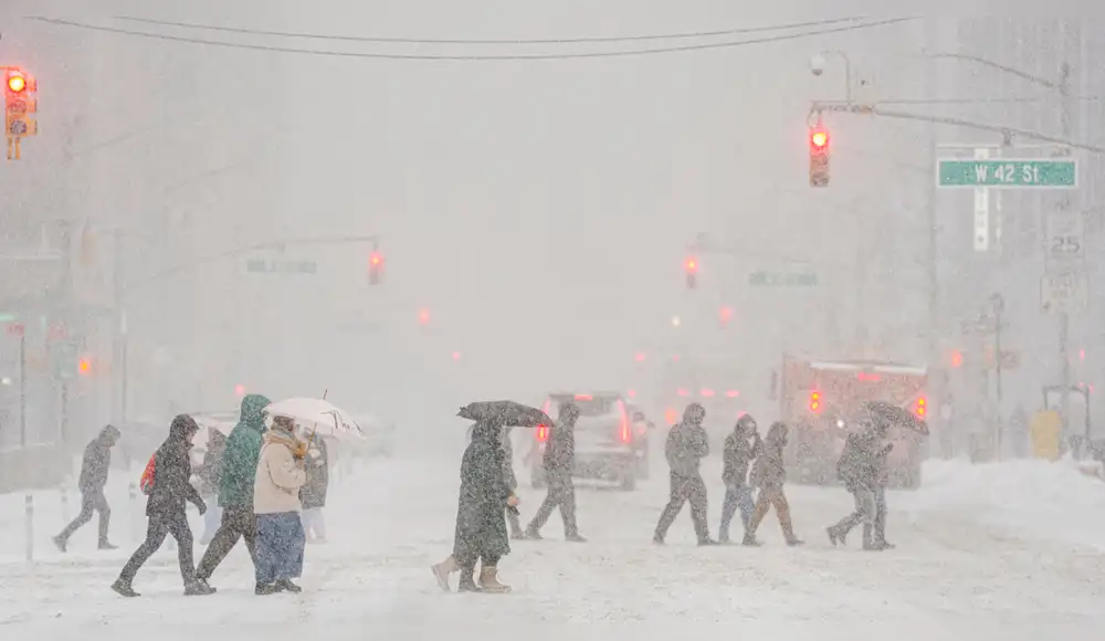 Feroz tormenta invernal deja 21 muertos en Estados Unidos Feroz tormenta invernal deja 21 muertos en Estados Unidos