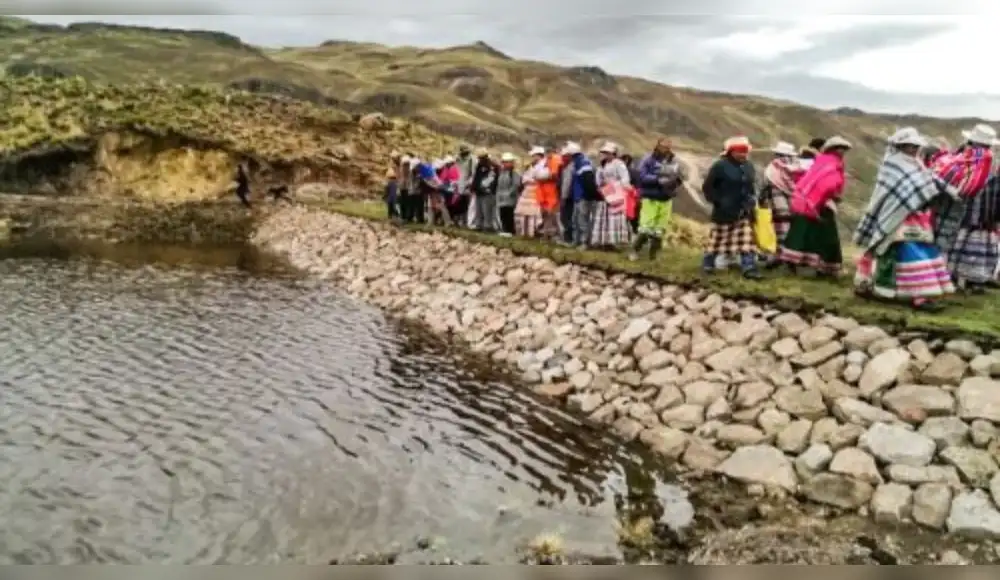 Gestionar el agua como activo estratégico y no solo ambiental Gestionar el agua como activo estratégico y no solo ambiental