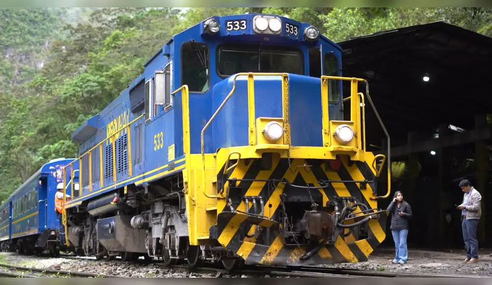 PeruRail renueva su convenio con la Municipalidad de Machupicchu para el transporte de residuos sólidos. Fuente: Difusión. PeruRail renueva su convenio con la Municipalidad de Machupicchu para el transporte de residuos sólidos. Fuente: Difusión.