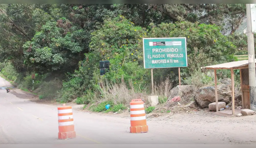 Restringen acceso de camiones a la ciudad de Ollantaytambo Restringen acceso de camiones a la ciudad de Ollantaytambo