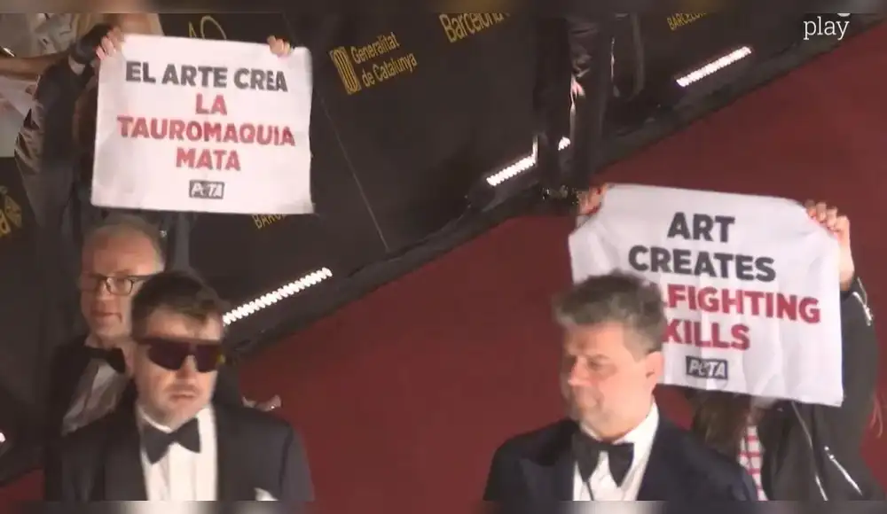 PETA realiza protesta en los Premios Goya 2026