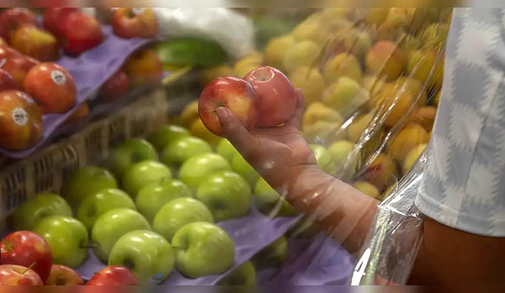 Manzanas europeas contienen residuos de pesticidas Manzanas europeas contienen residuos de pesticidas