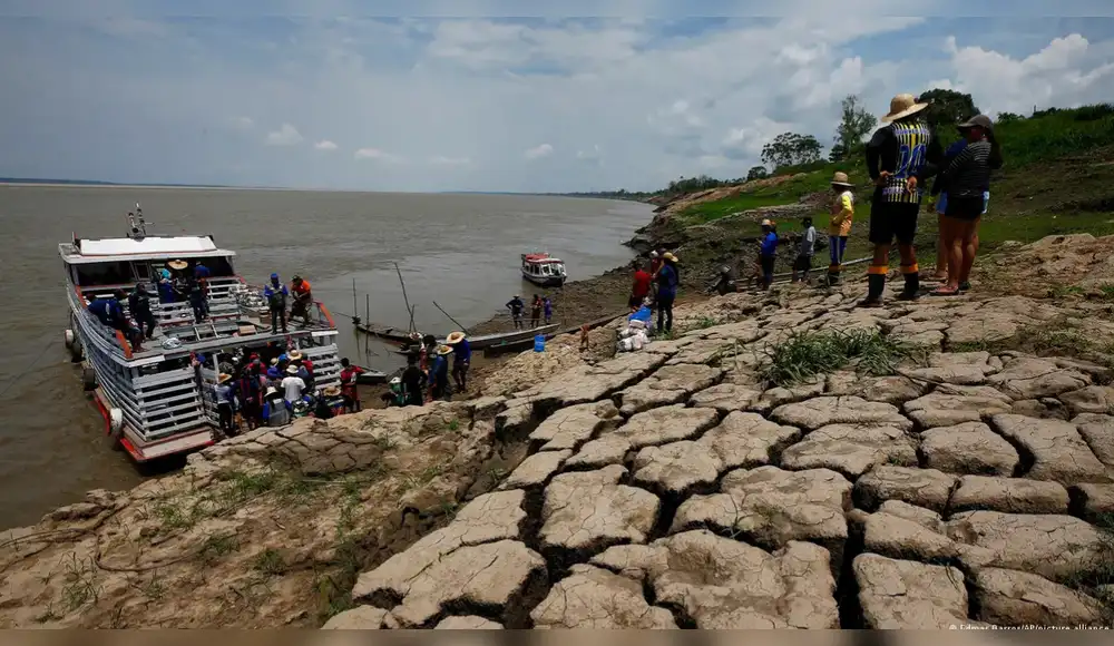 Olas de calor aceleran expansión de sequías peligrosas Olas de calor aceleran expansión de sequías peligrosas