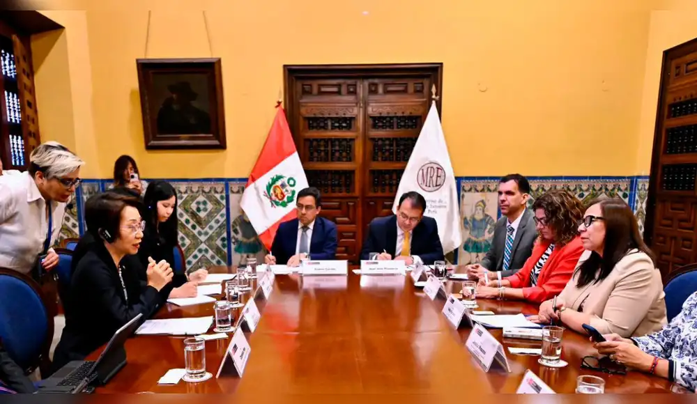 Perú y Singapur se unen por la acción climática y mercado de carbono