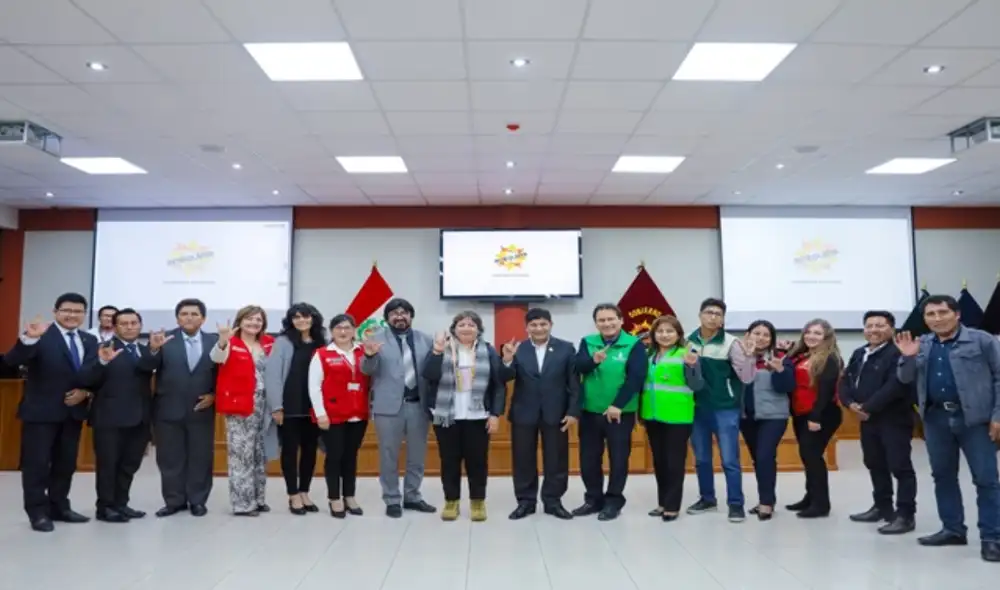 Gobierno Regional de Arequipa y Ministerio de la Mujer se reúnen para ejecutar acciones.