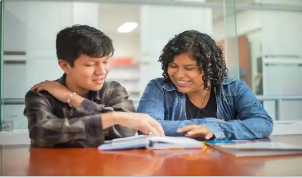 Jóvenes podrán estudiar en institutos técnicos de manera gratuita. Foto: difusión Jóvenes podrán estudiar en institutos técnicos de manera gratuita