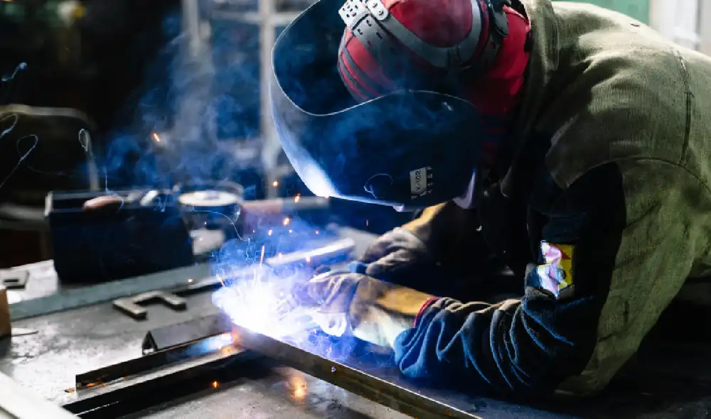 Carreras como minería y marketing están en alta demanda laboral.