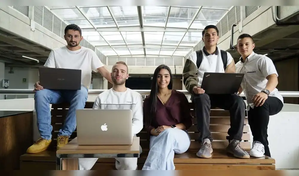 Elegir una carrera adecuada requiere un análisis cuidadoso de las tendencias del mercado, tus habilidades y tus intereses. Foto: difusión tips practico