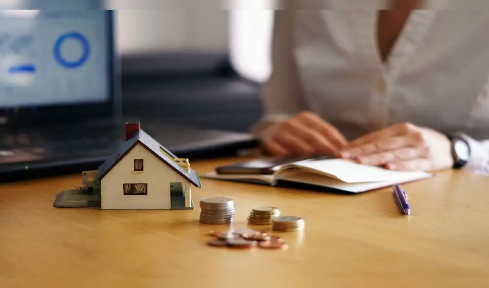 Investiga las diferentes opciones de financiamiento disponibles para la compra de tu primera casa. casa